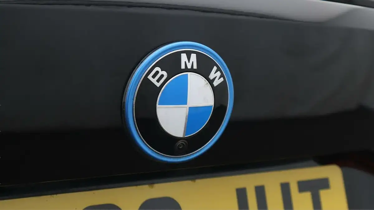 2022-bmw-i4-e-m50-big-20