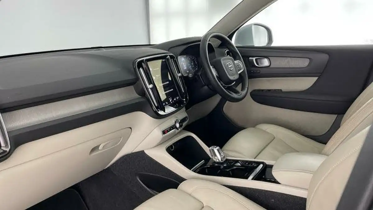 2021-volvo-xc40-15-t5-inscription-pro-258bhp-big-1