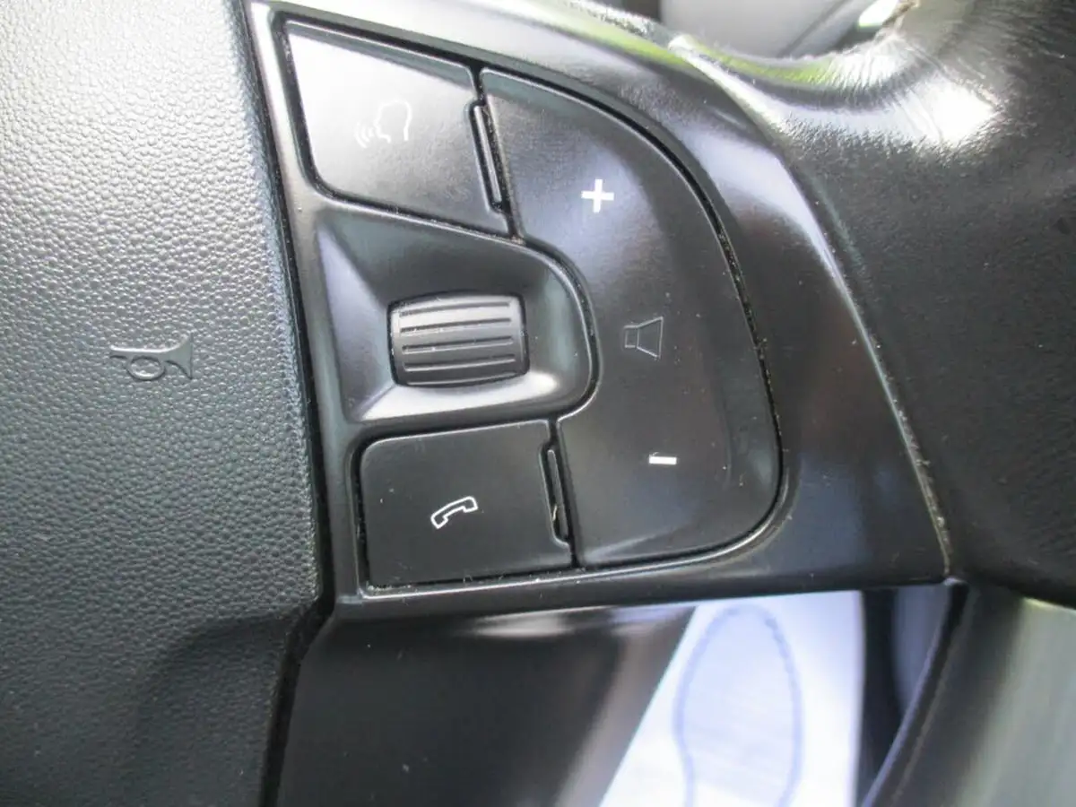 2018-citroen-c4-picasso-12-puretech-flair-big-51
