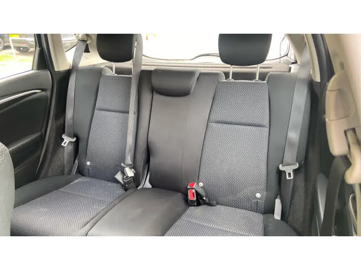 2018-honda-jazz-13-i-vtec-se-cvt-big-7
