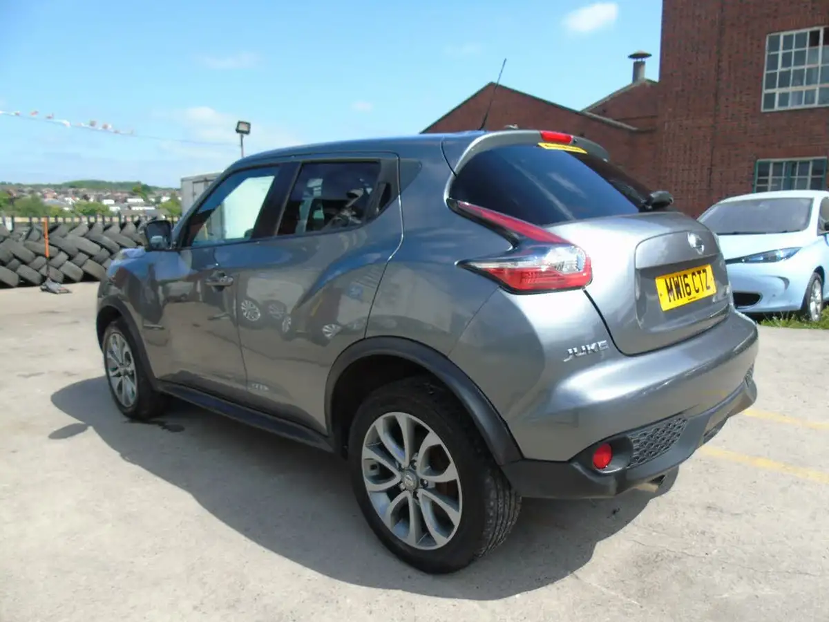 2016-nissan-juke-16-tekna-117ps-1598cc-xtronic-cvt-big-2