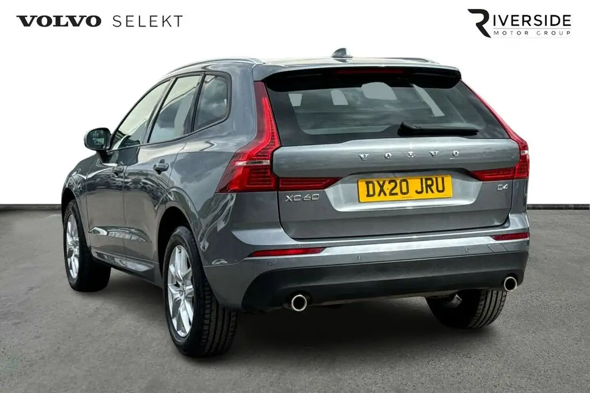 2020-volvo-xc60-20td-d4-momentum-big-2