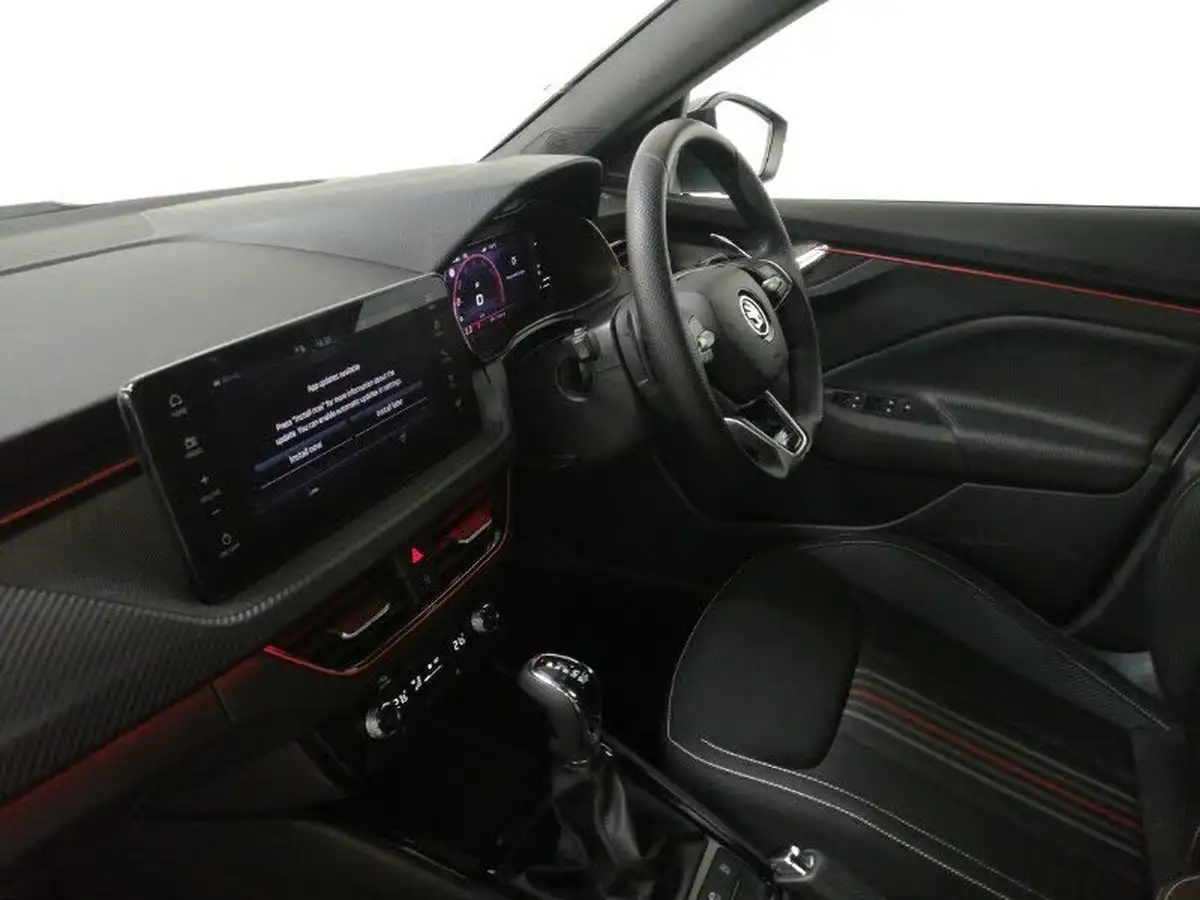 2024-skoda-kamiq-10-tsi-monte-carlo-116ps-dsg-big-4
