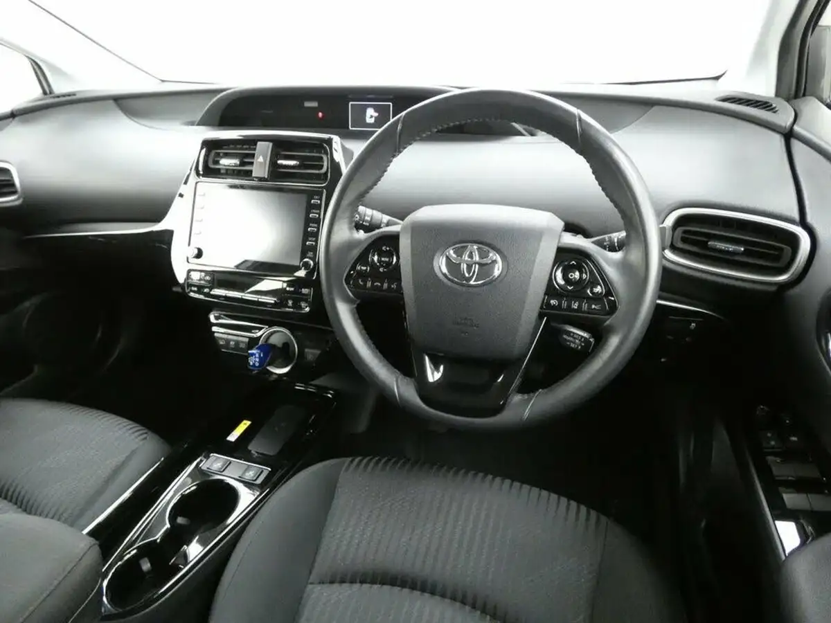 2022-toyota-prius-18-vvt-i-business-edition-plus-15in-alloys-cvt-big-22