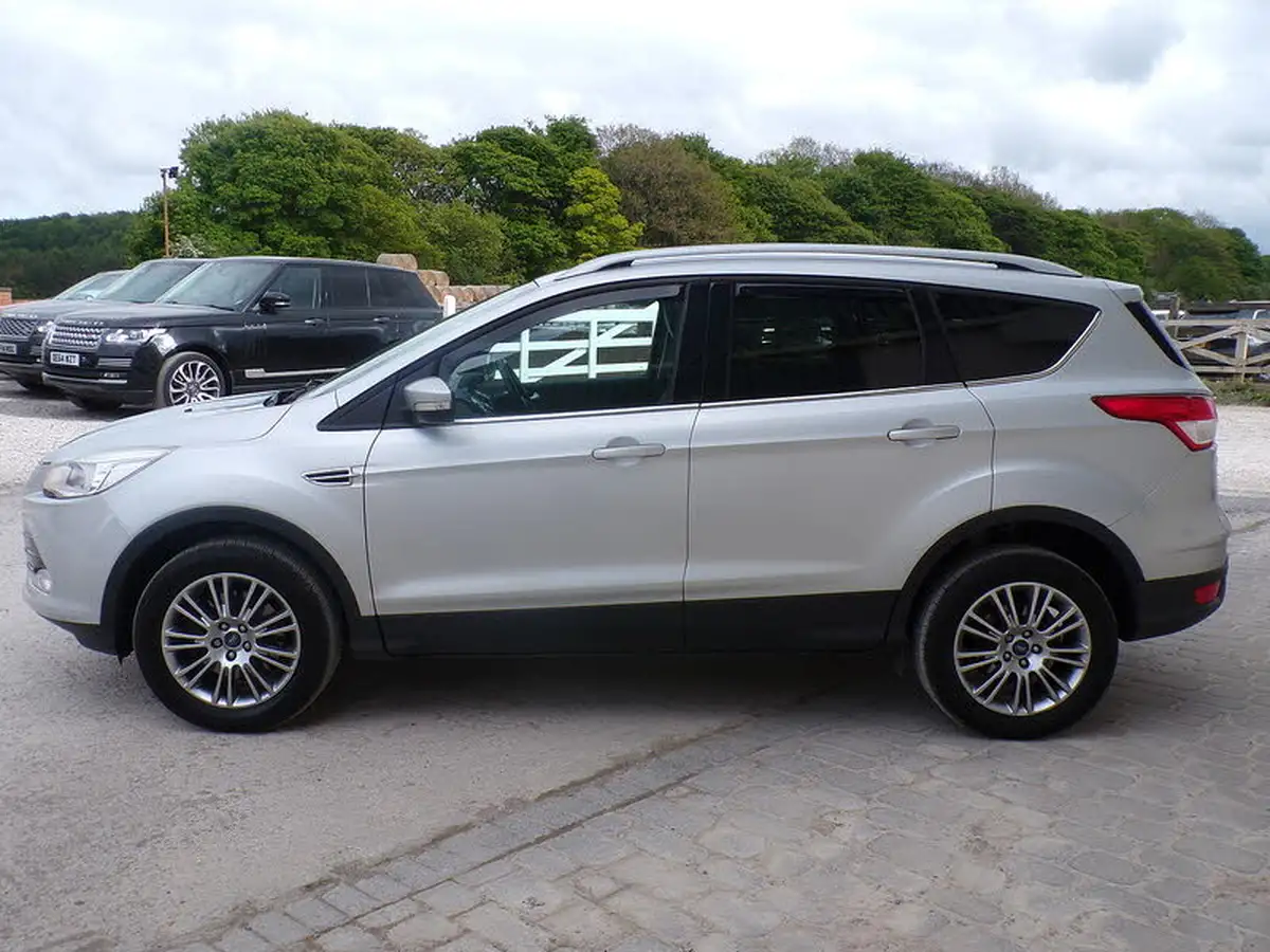 2014-ford-kuga-20tdci-titanium-140ps-big-4