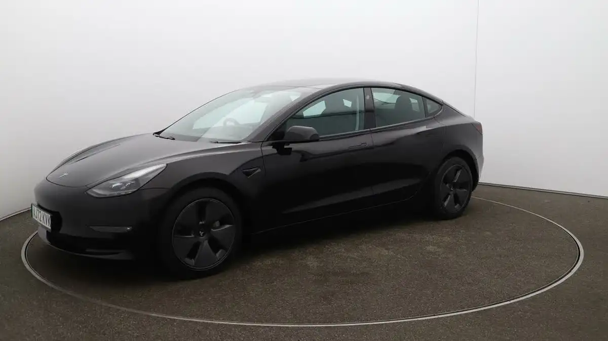 2022-tesla-model-3-e-long-range-big-67