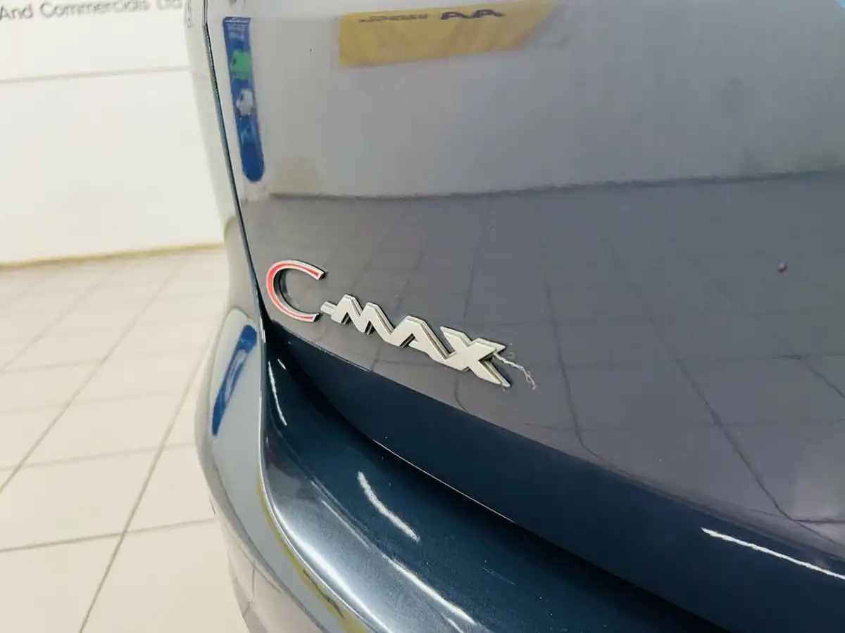 2012-ford-c-max-20tdci-titanium-powershift-big-39