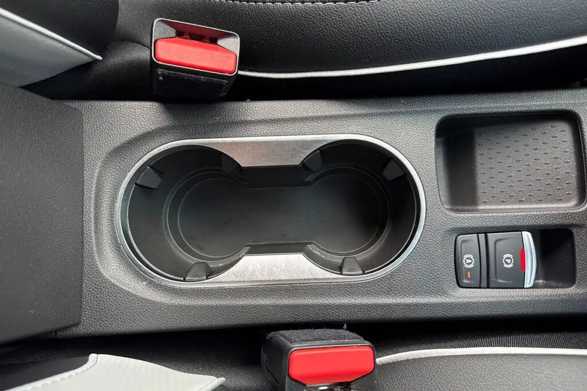 2023-renault-captur-16-techno-145ps-full-big-54