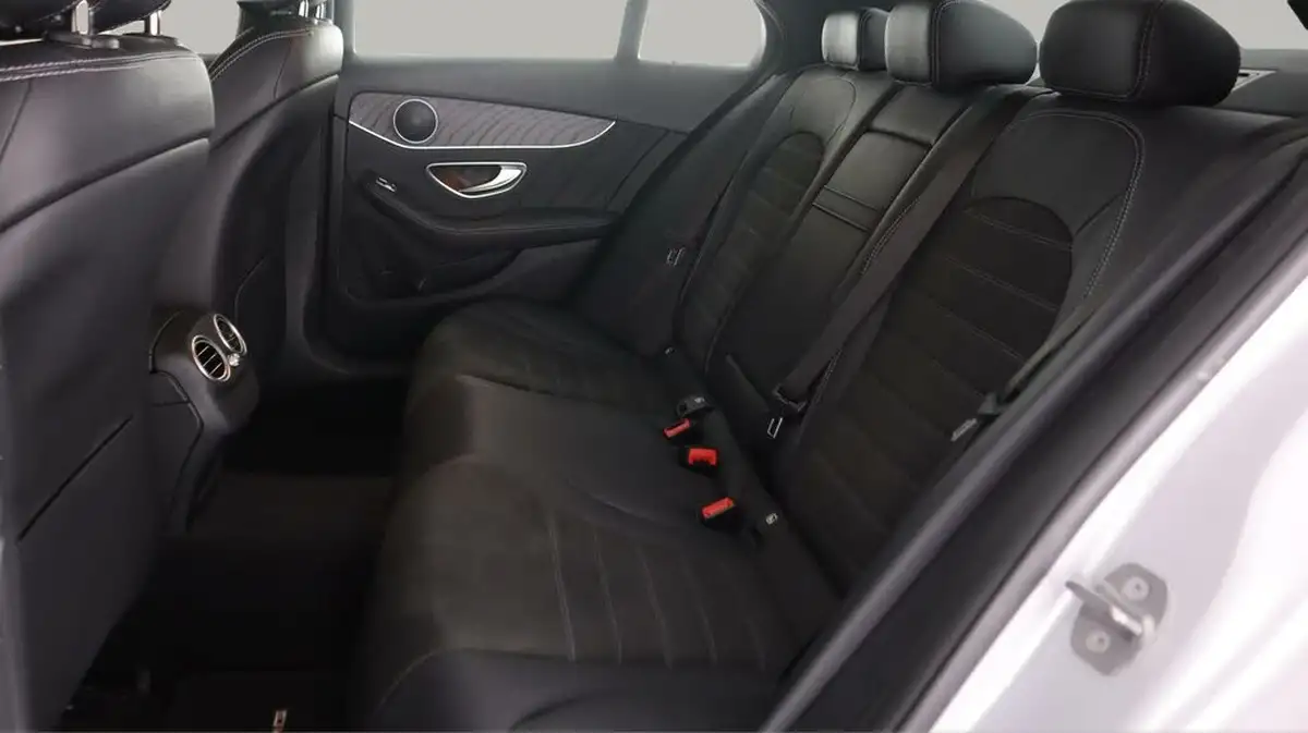 2019-mercedes-benz-c-class-20d-c300d-amg-line-245ps-ss-saloon-4d-big-14