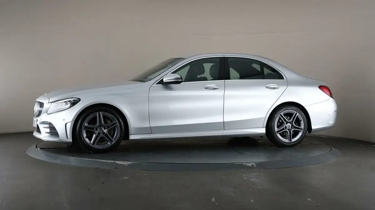 2019-mercedes-benz-c-class-20d-c300d-amg-line-245ps-ss-saloon-4d-big-38