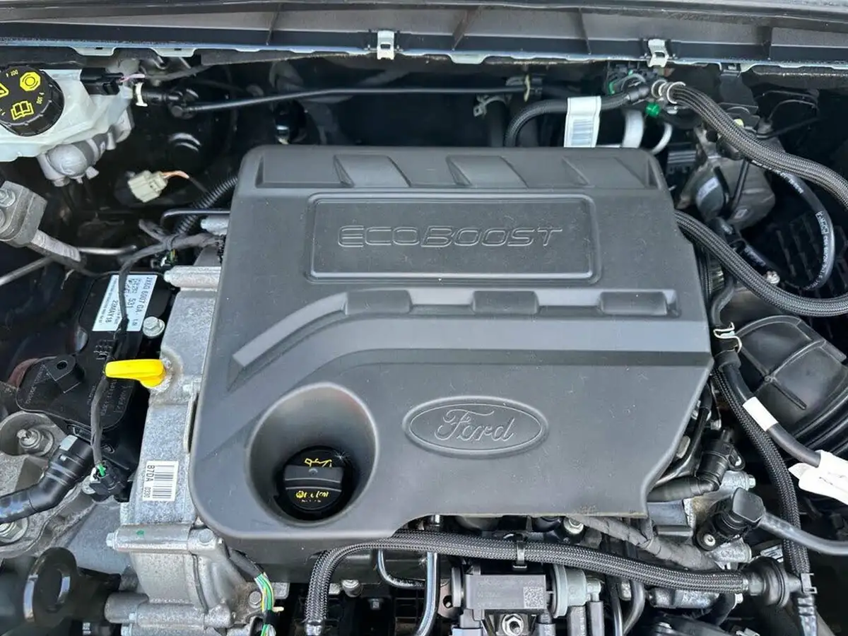 2018-ford-focus-10t-st-line-x-125ps-hatchback-big-44