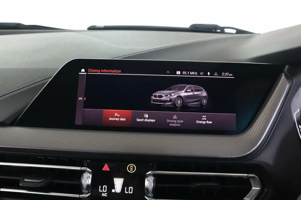 2020-bmw-1-series-big-44