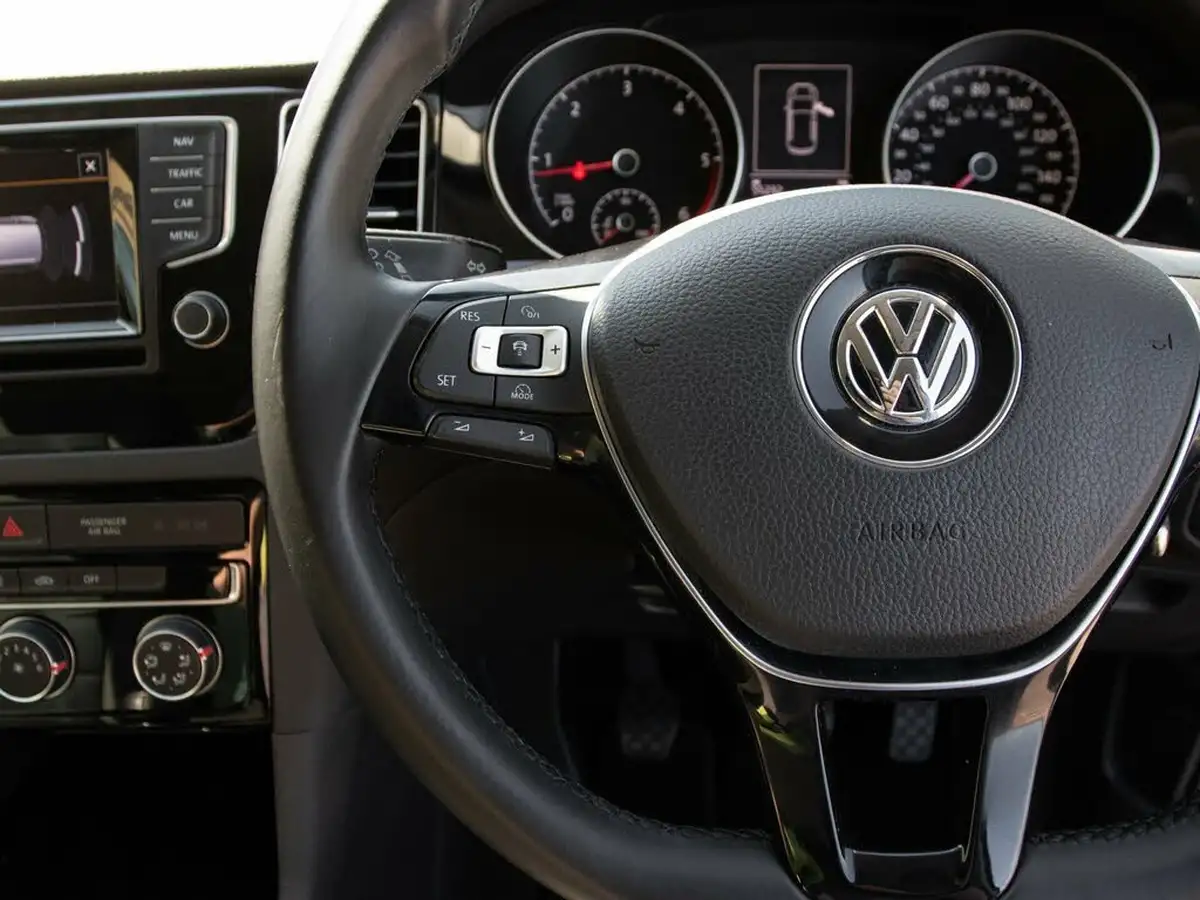 2014-volkswagen-golf-sv-20tdi-gt-big-18