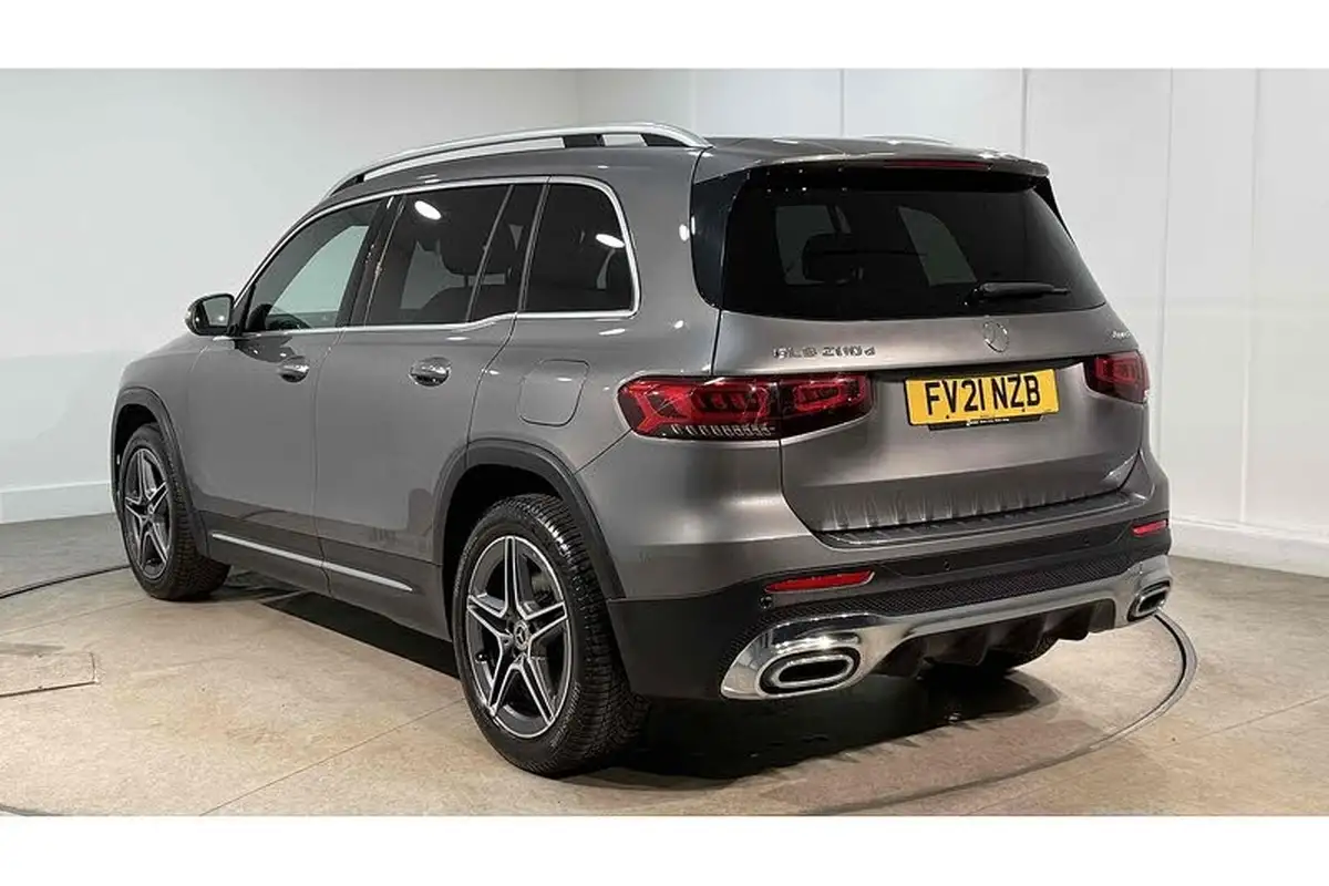 2021-mercedes-benz-glb-class-20d-glb200d-amg-line-premium-4matic-big-7