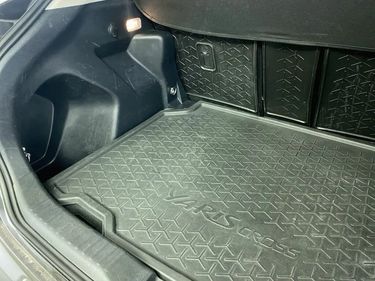2022-toyota-yaris-cross-15-vvt-i-excel-awd-i-big-25