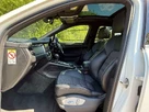 2022-porsche-macan-20-small-2