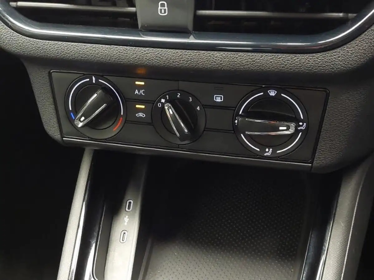 2023-skoda-kamiq-10-tsi-se-drive-95ps-big-14
