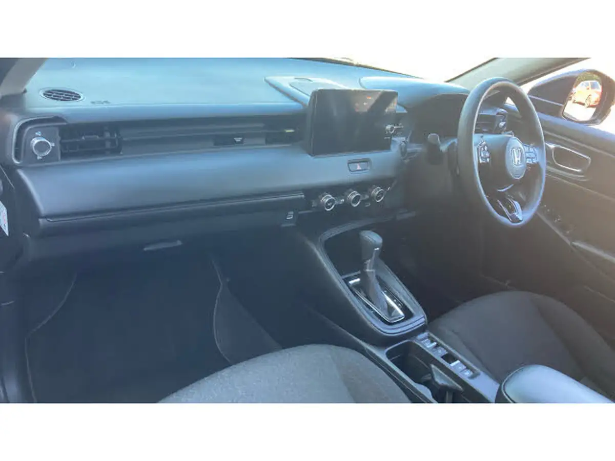 2022-honda-hr-v-15-i-mmd-elegance-big-1