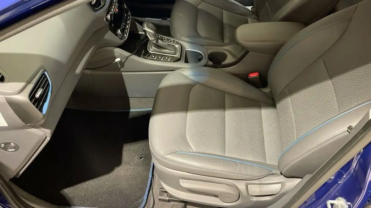 2019-hyundai-ioniq-16-gdi-premium-se-plug-in-hybrid-big-16