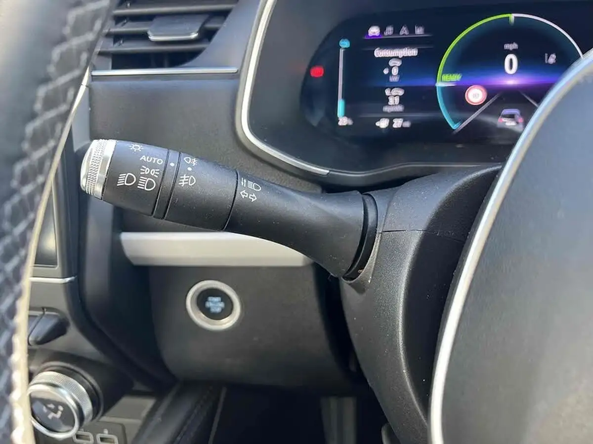 2020-renault-zoe-e-i-iconic-135ps-r135ze50-big-41