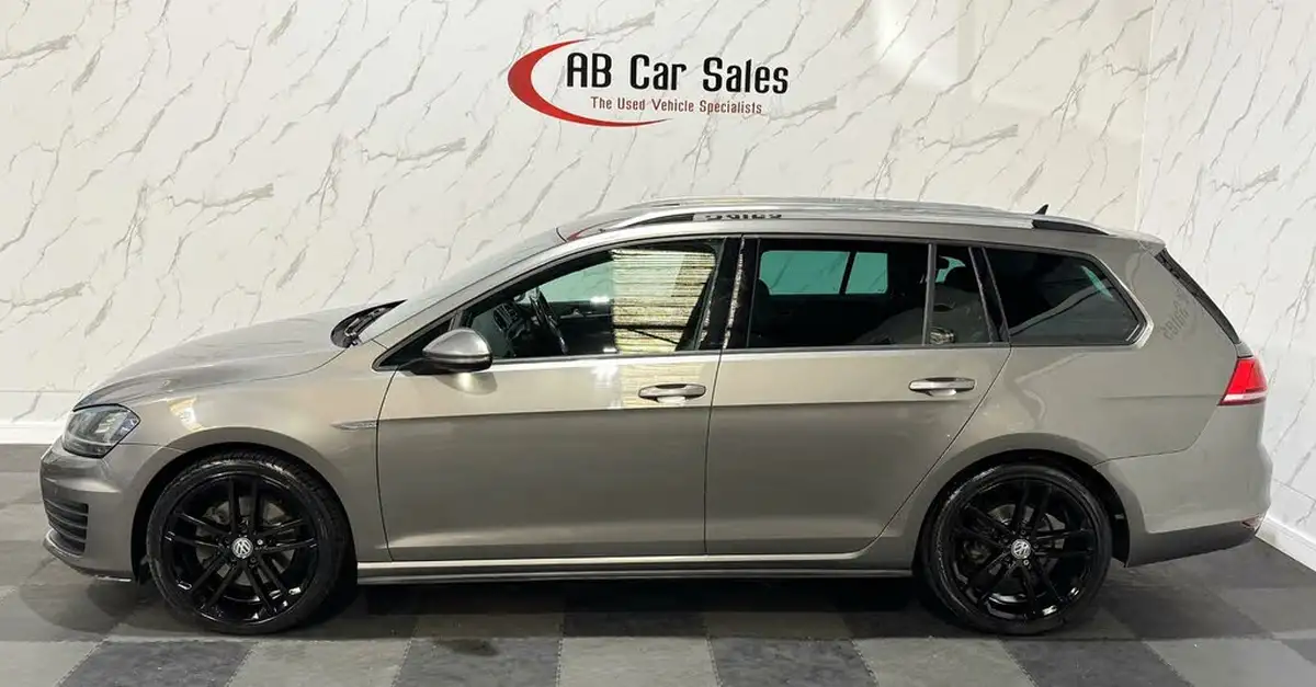 2017-volkswagen-golf-20tdi-gtd-bmtss-estate-5d-big-6