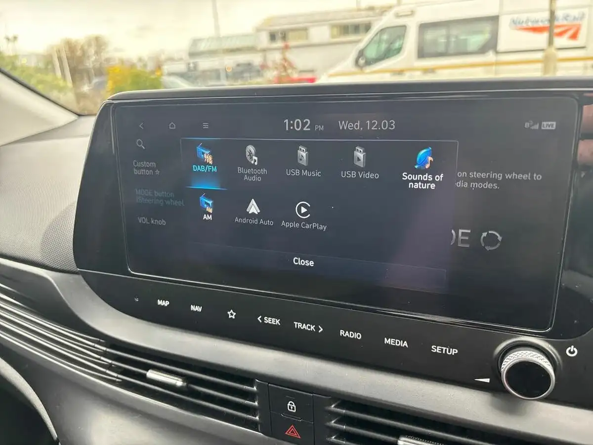 2022-hyundai-bayon-10-t-gdi-premium-100ps-dct-big-43
