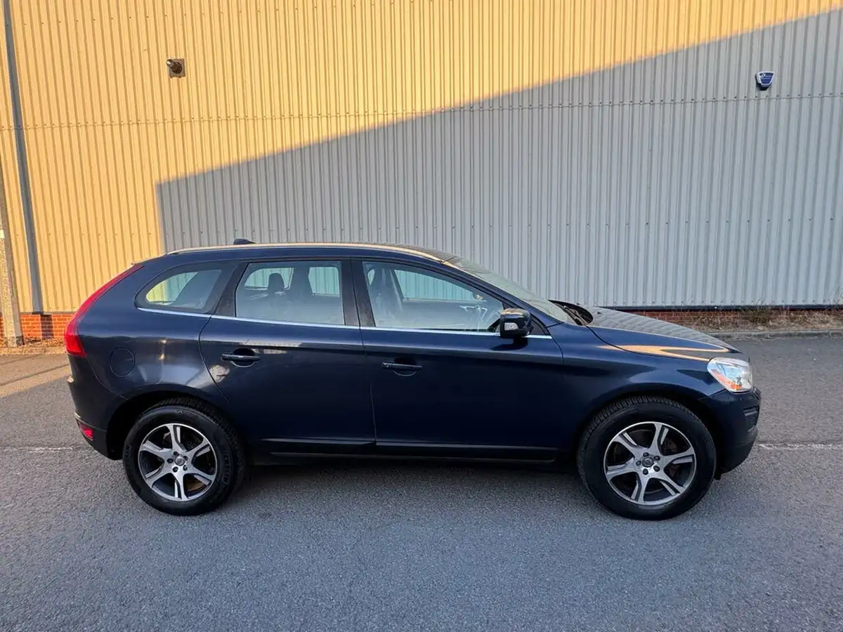 2012-volvo-xc60-24td-d3-se-lux-geartronic-big-4