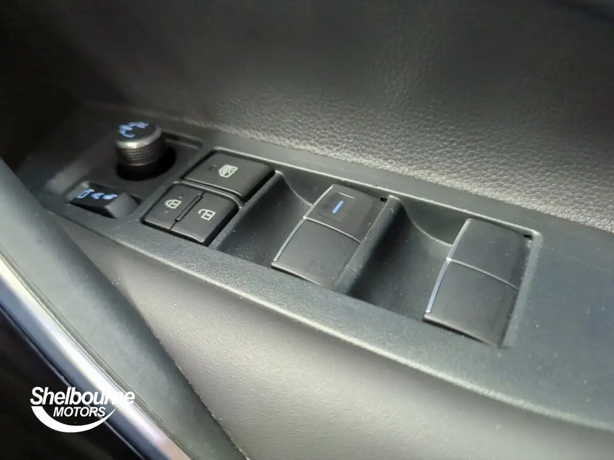 2024-toyota-corolla-18-vvt-i-gr-sport-touring-sports-big-15