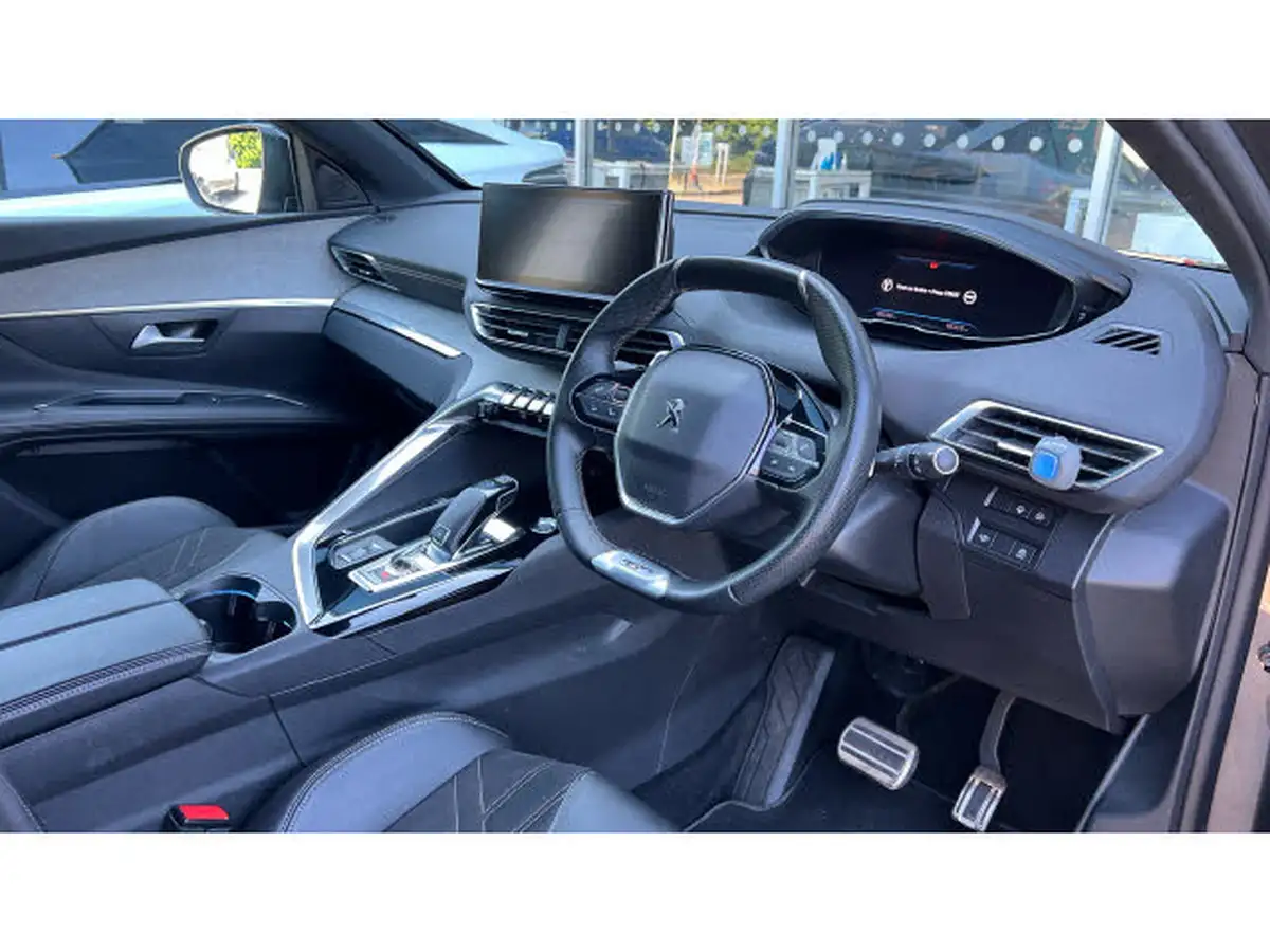 2021-peugeot-3008-suv-12-puretech-gt-eat8-big-10