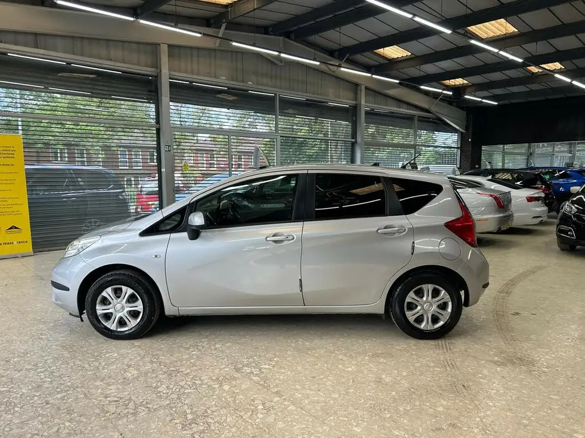 2014-nissan-note-big-7