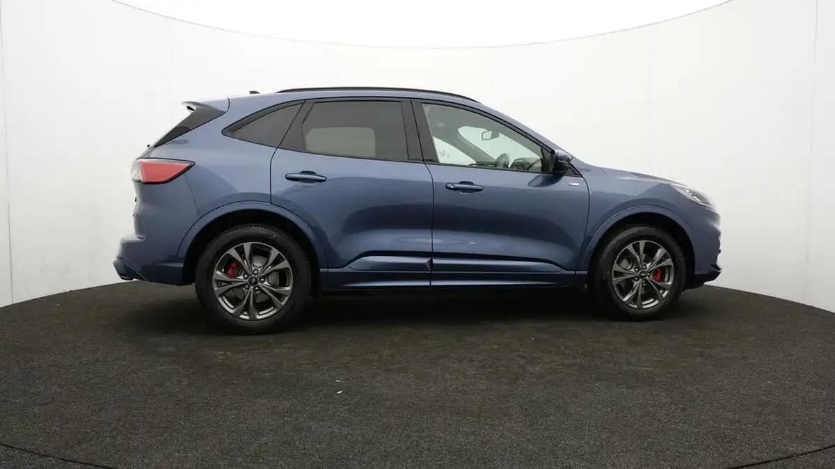 2022-ford-kuga-big-37
