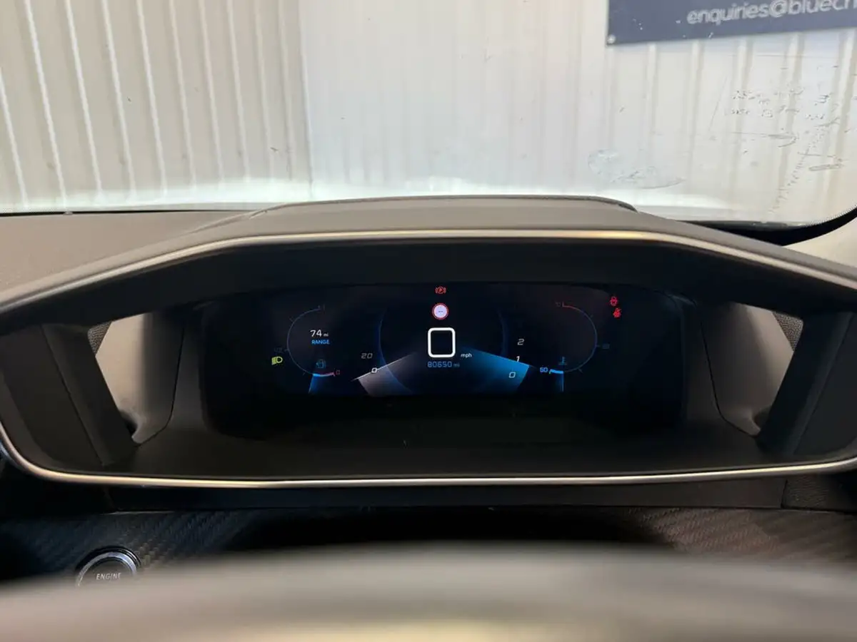 2021-peugeot-2008-suv-12-puretech-allure-130bhp-big-24