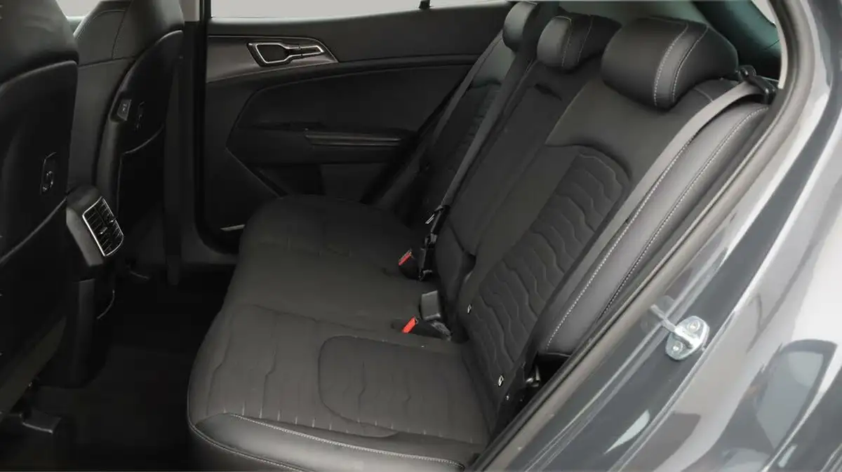 2022-kia-sportage-16-t-gdi-3-148bhp-48v-1598cc-dct-big-16