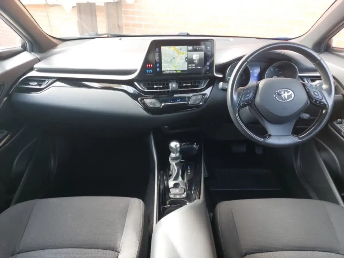 2019-toyota-c-hr-18-vvt-i-dynamic-big-2