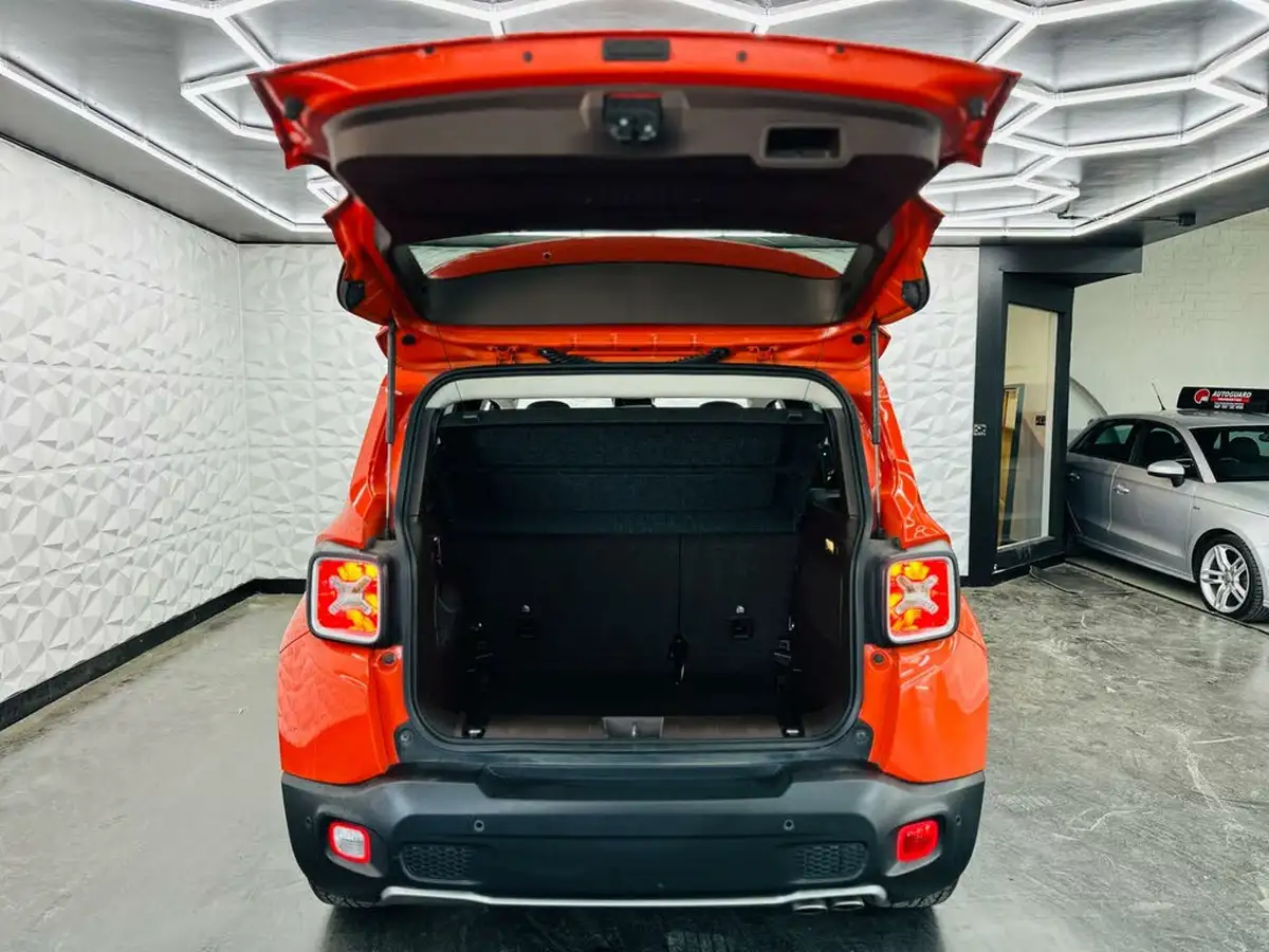 2016-jeep-renegade-16-multijet-ii-limited-ss-big-13
