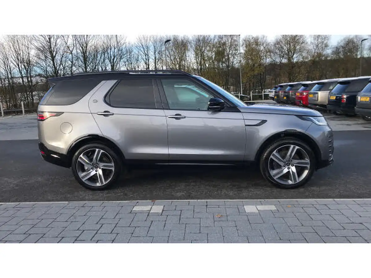 2024-land-rover-discovery-30-d350-dynamic-hse-big-41