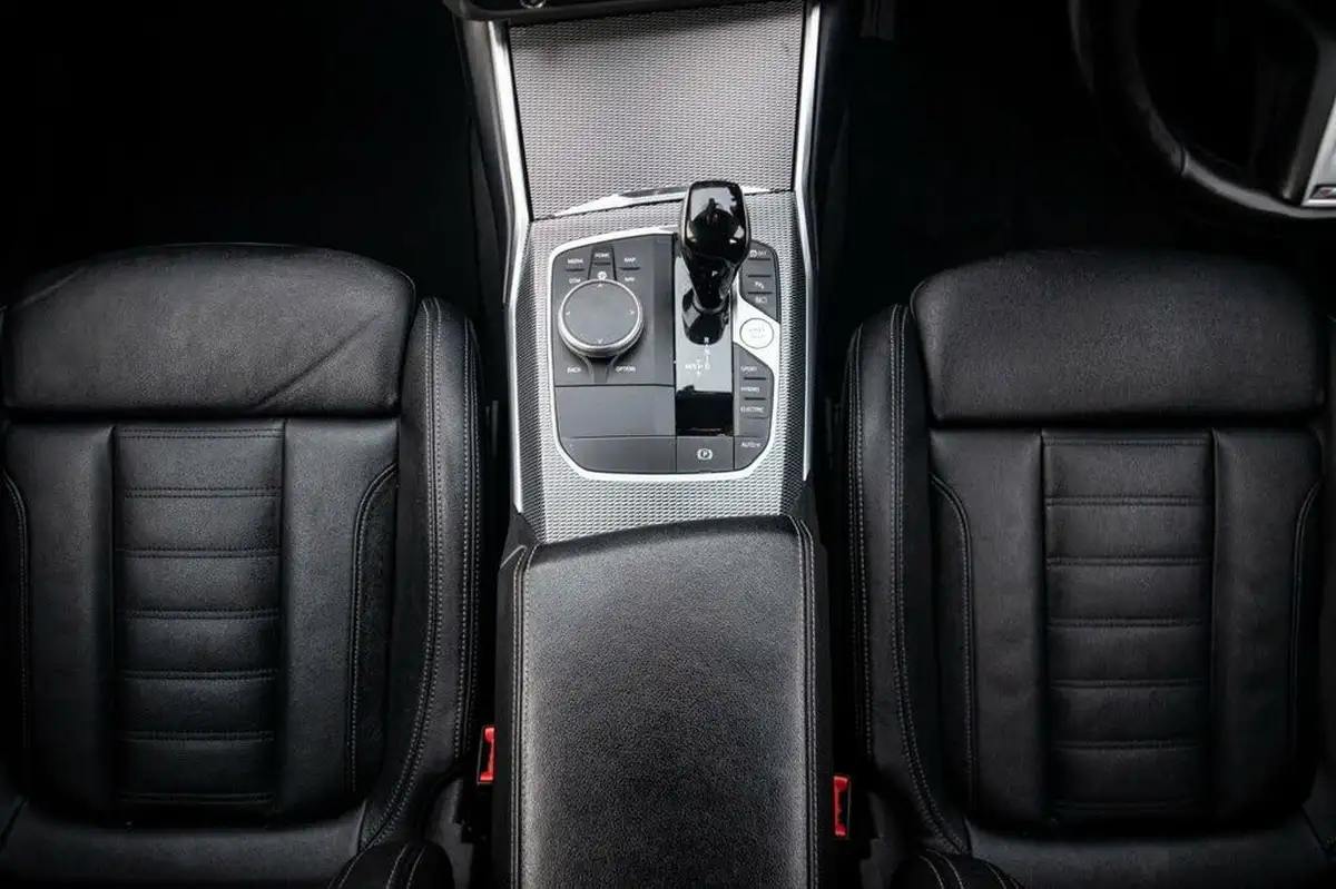 2022-bmw-3-series-20-330e-m-sport-touring-5d-big-19
