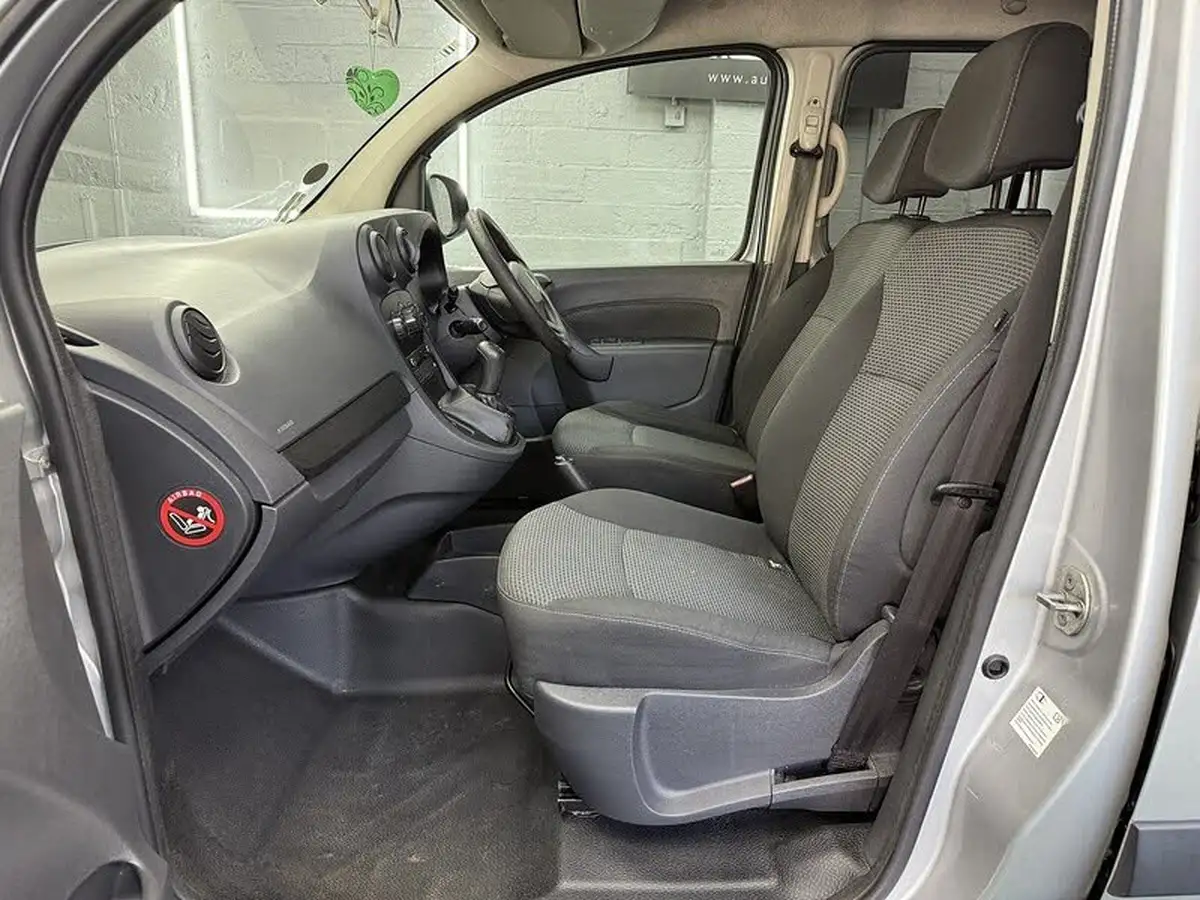 2017-mercedes-benz-citan-15-cdi-109-15cdi-extra-long-blue-f-traveliner-7-seats-big-33