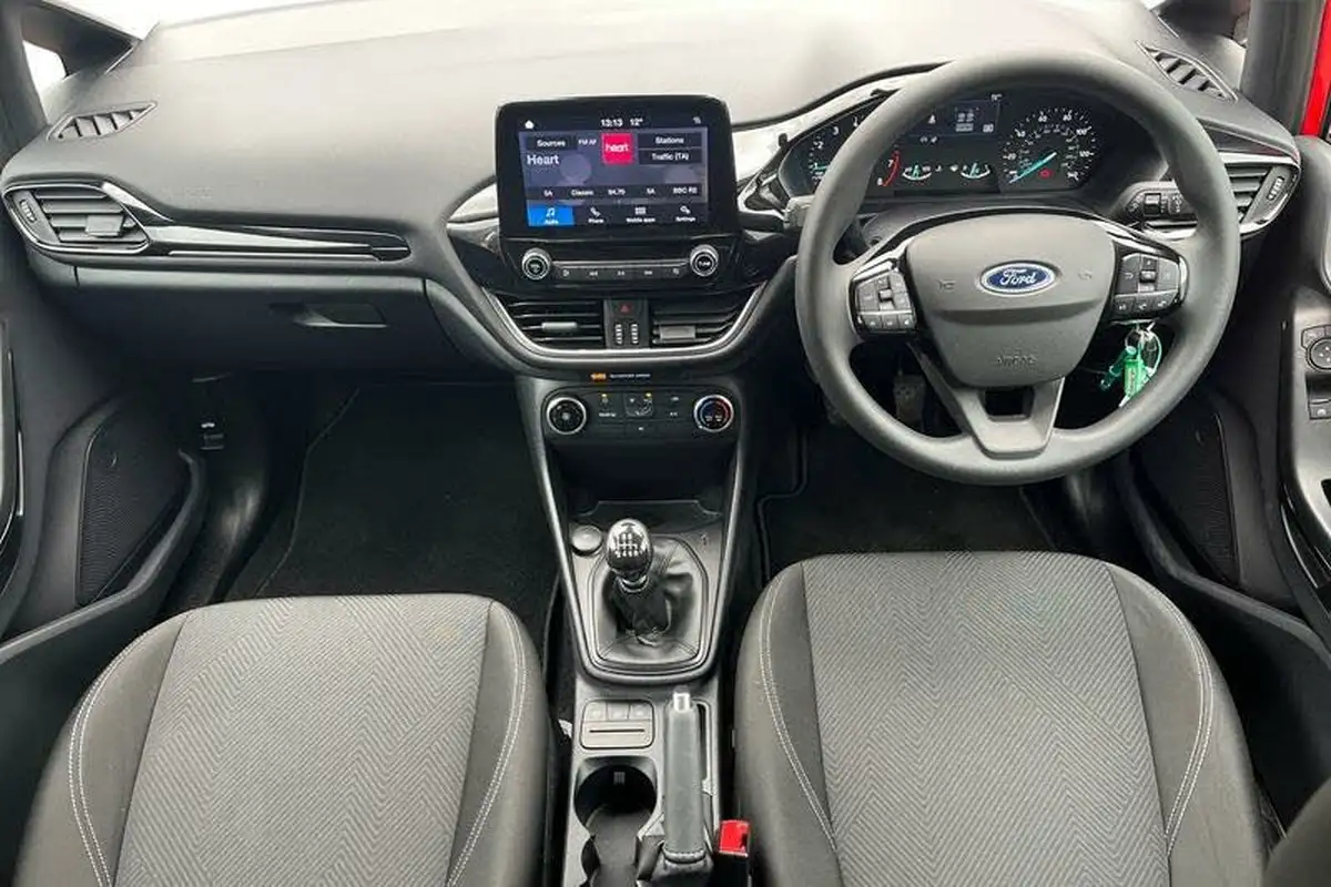 2022-ford-fiesta-10t-trend-100ps-5d-big-9