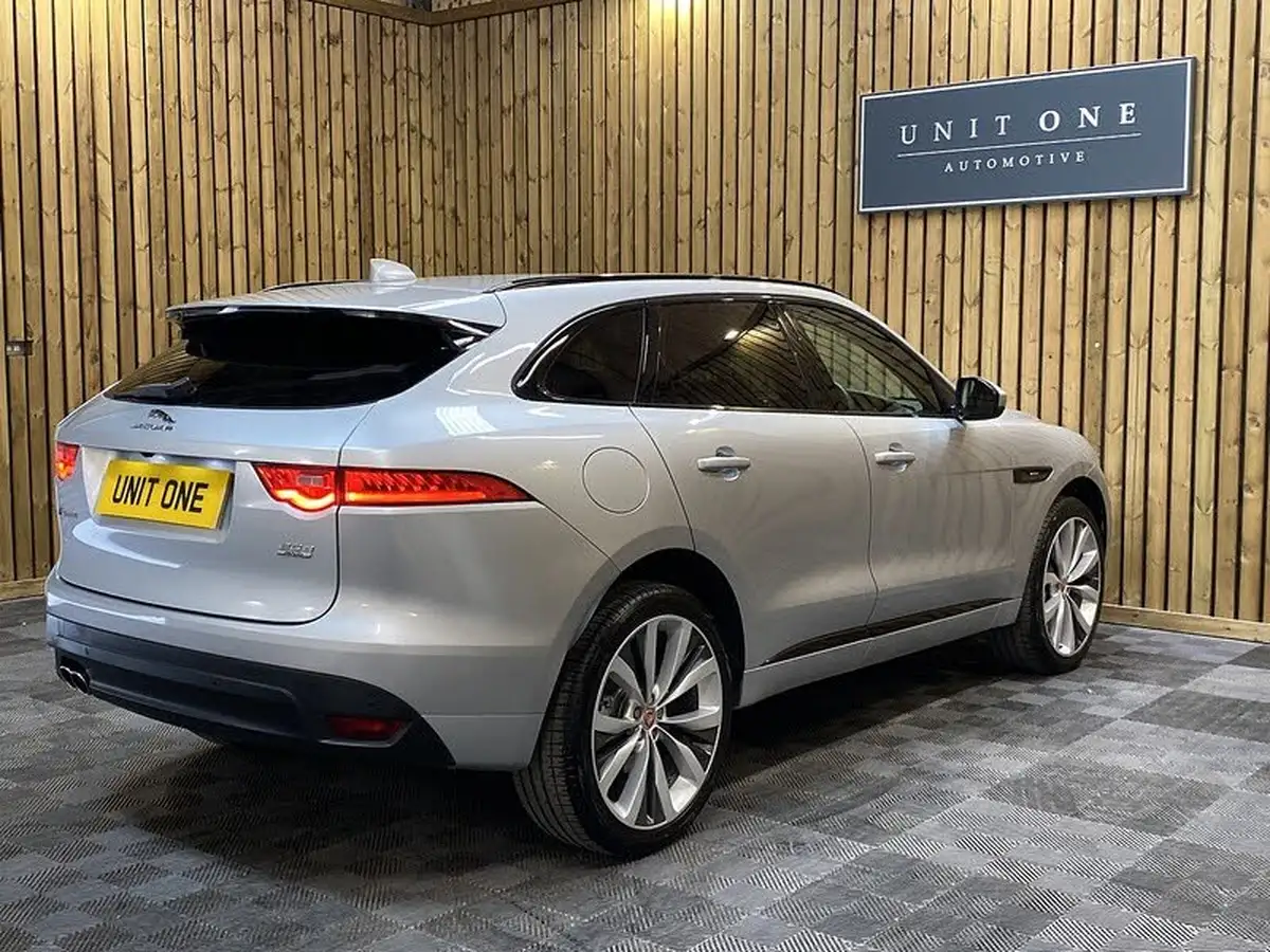 2018-jaguar-f-pace-20-i4d-r-sport-180ps-awd-auto-big-3
