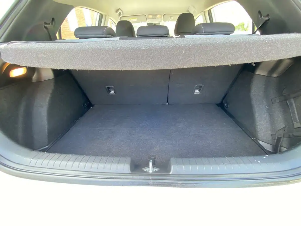 2015-hyundai-i20-12-se-hatchback-5d-big-43