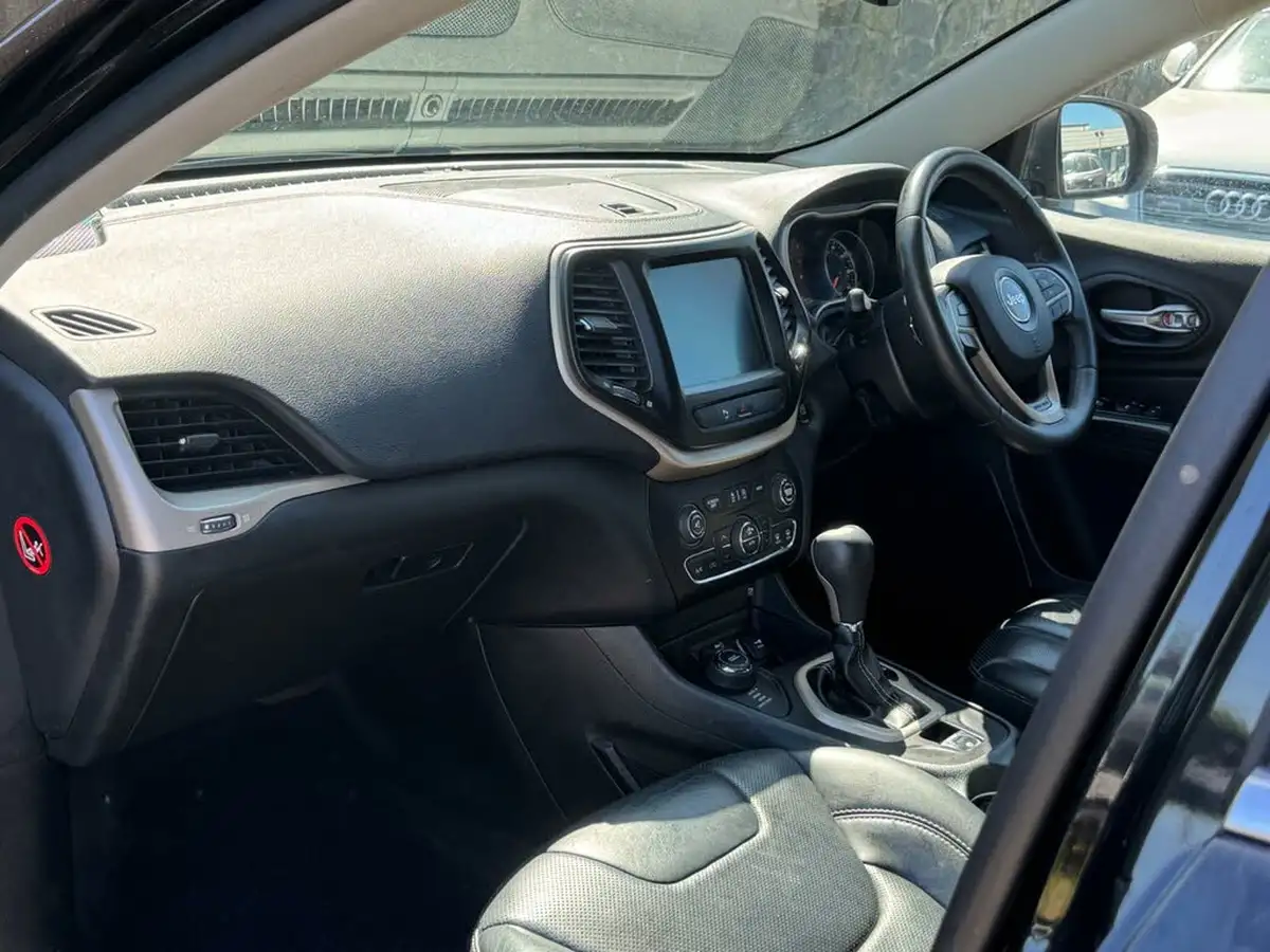 2014-jeep-cherokee-20crd-limited-168bhp-4wd-ss-auto-big-11