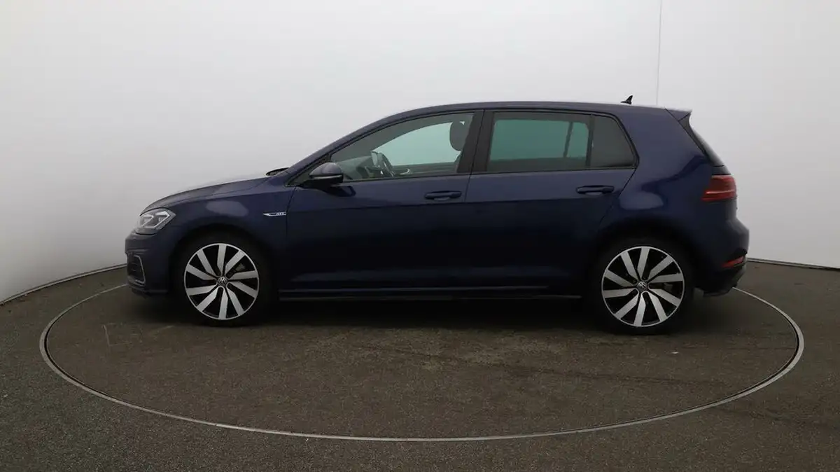 2020-volkswagen-golf-14-tsi-gte-advance-big-64