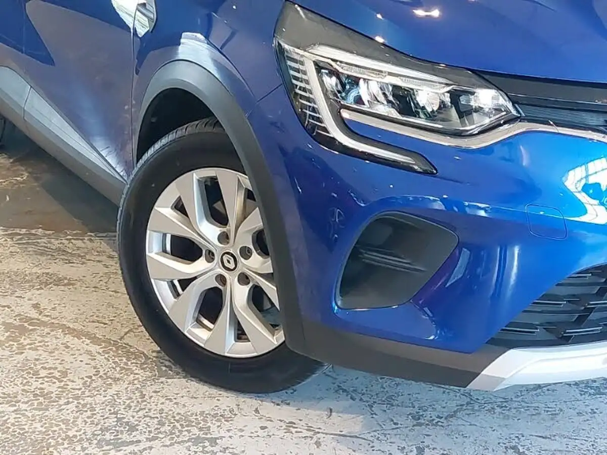 2022-renault-captur-16-iconic-edition-big-8