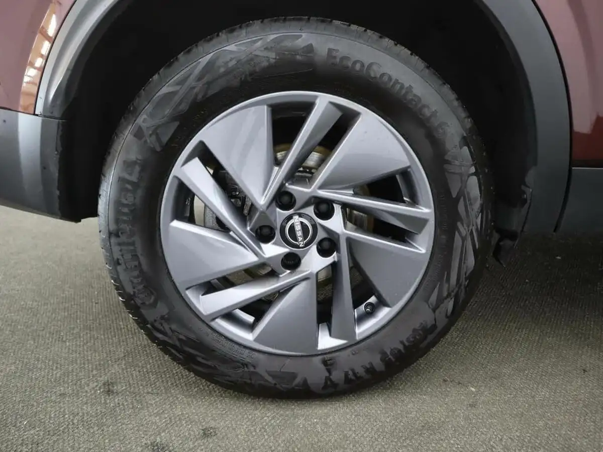 2024-nissan-qashqai-13-dig-t-acenta-premium-140ps-big-6