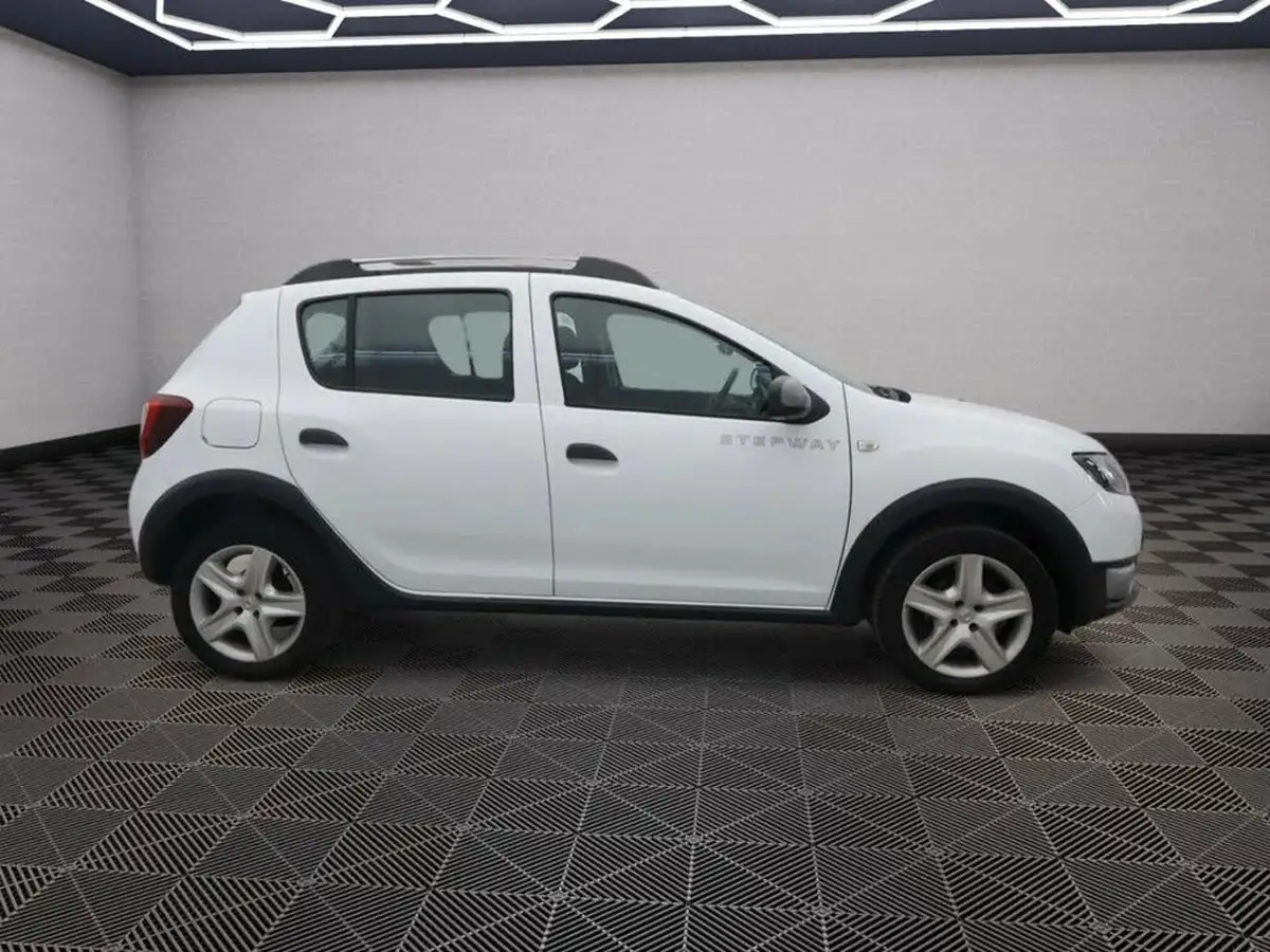 2016-dacia-sandero-stepway-15dci-laureate-big-5
