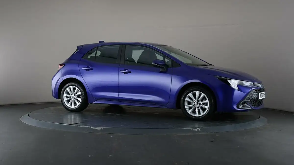 2023-toyota-corolla-18-vvt-i-icon-138bhp-hatchback-5d-big-58