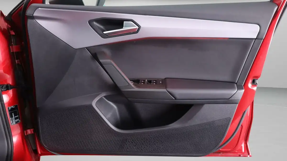 2020-seat-leon-15-tsi-evo-fr-150ps-estate-big-15