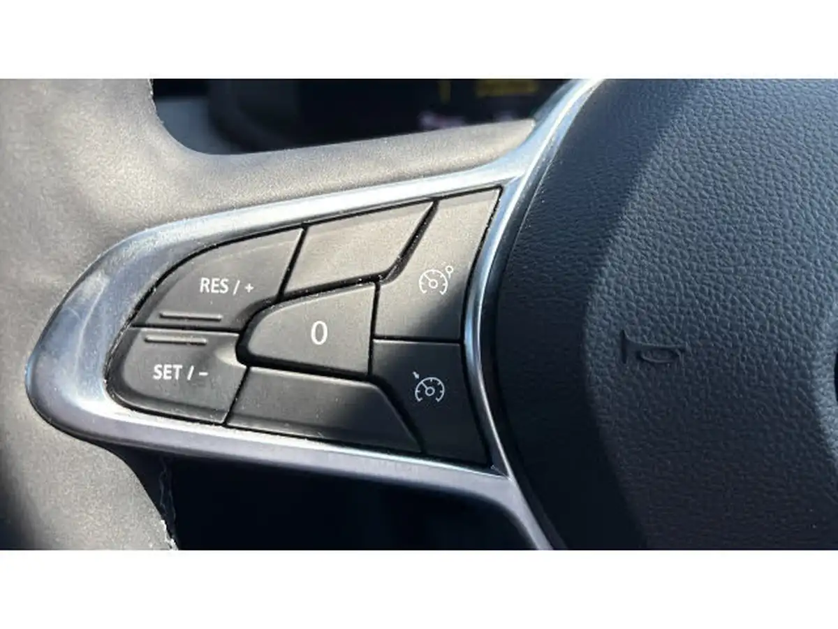 2024-renault-clio-16-techno-big-28