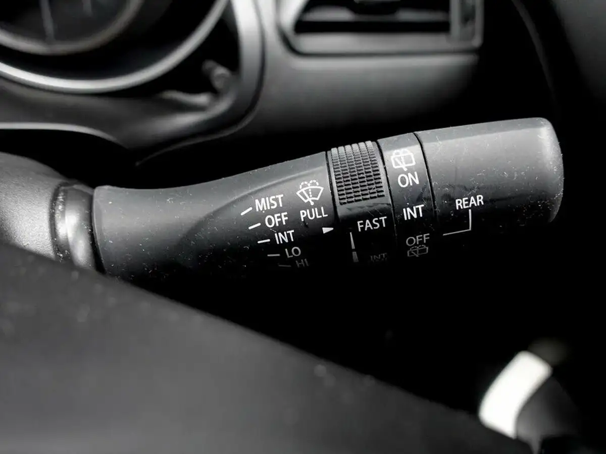 2021-suzuki-swift-12-dualjet-sz-l-big-38